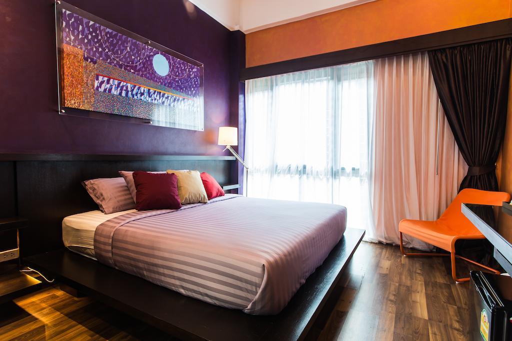 Third Rock Hostel Банкок Екстериор снимка