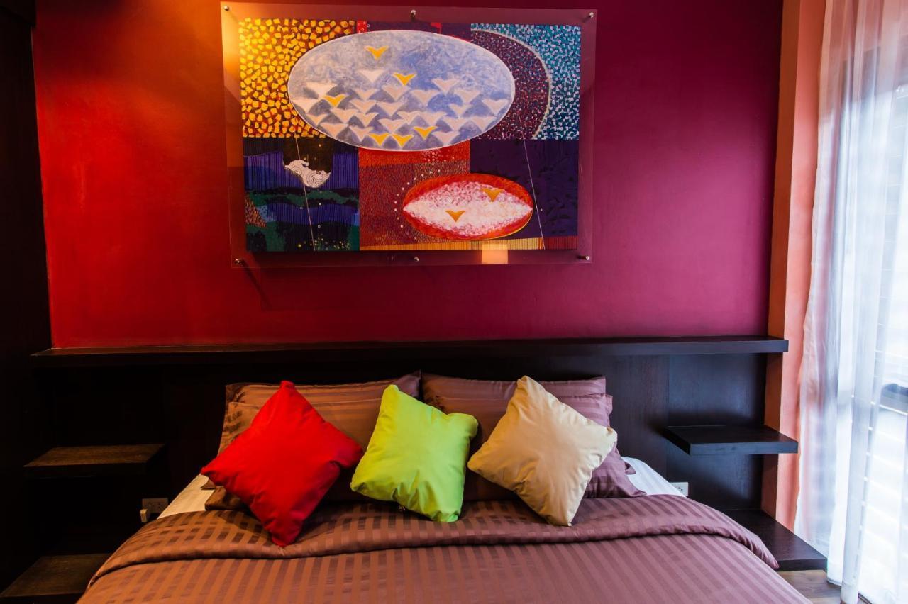 Third Rock Hostel Банкок Екстериор снимка