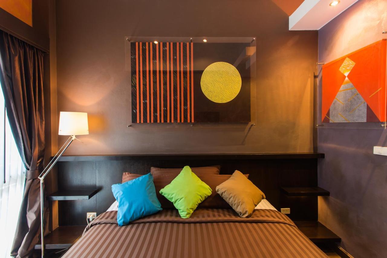 Third Rock Hostel Банкок Екстериор снимка