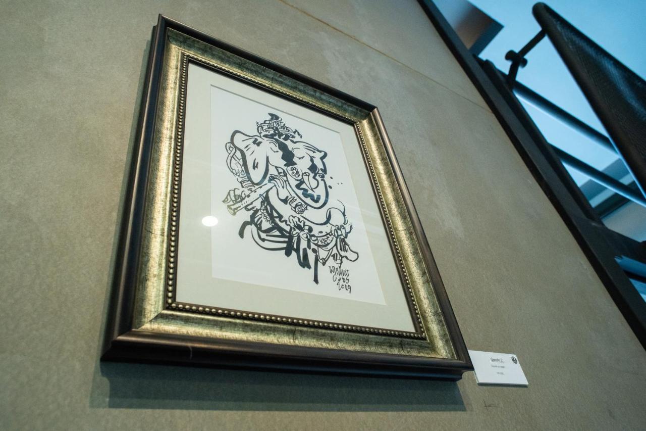 Third Rock Hostel Банкок Екстериор снимка